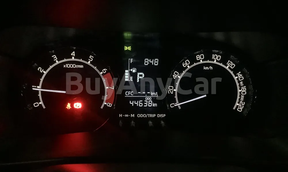 Vehicle photo 6