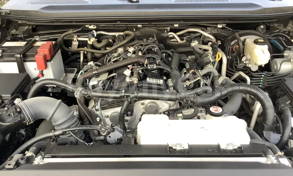 Vehicle photo 6