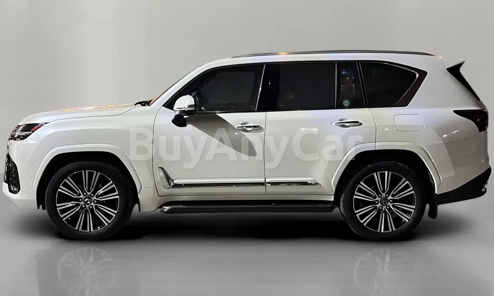 Vehicle photo 4