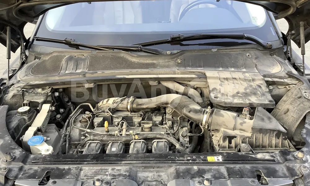 Vehicle photo 6