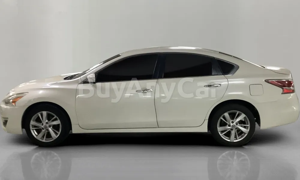 Vehicle photo 4