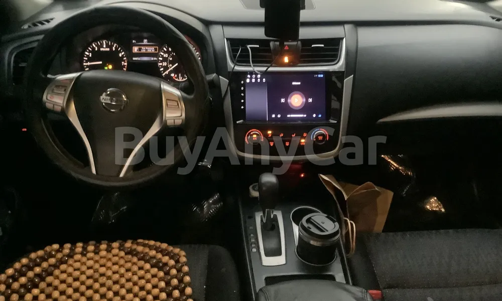 Vehicle photo 8