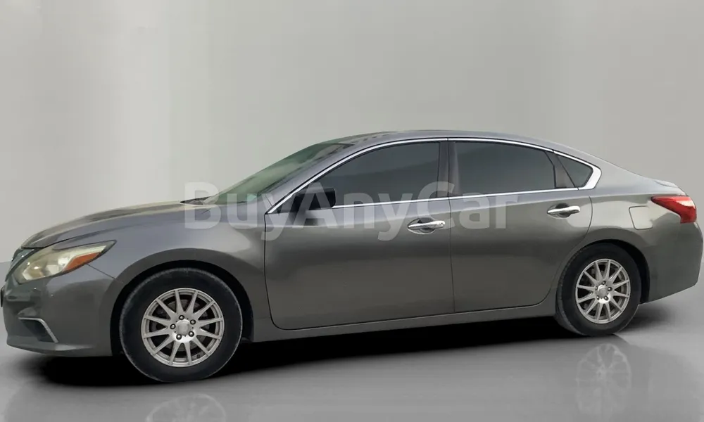 Vehicle photo 4