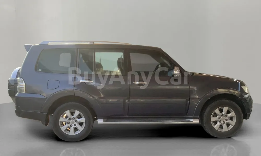 Vehicle photo 3