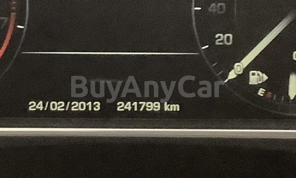 Vehicle photo 5