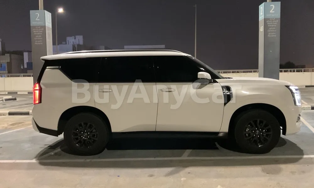 Vehicle photo 3