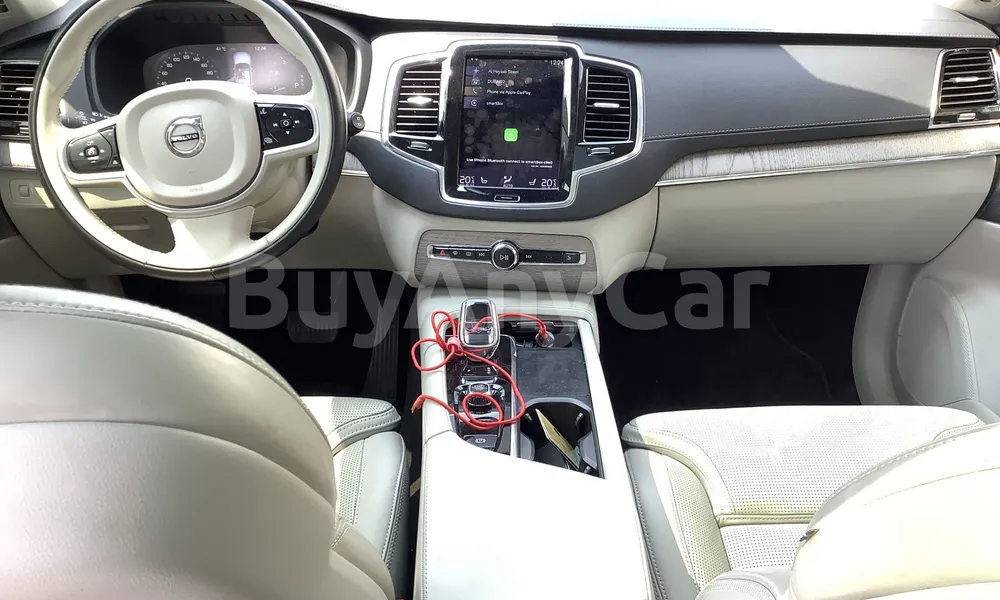 Vehicle photo 6