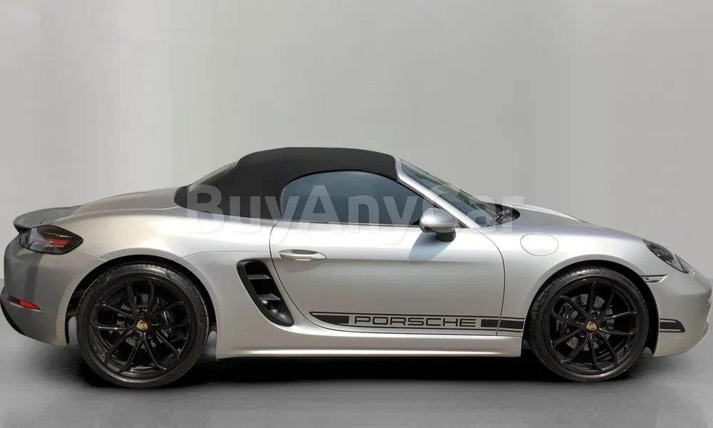 Vehicle photo 3