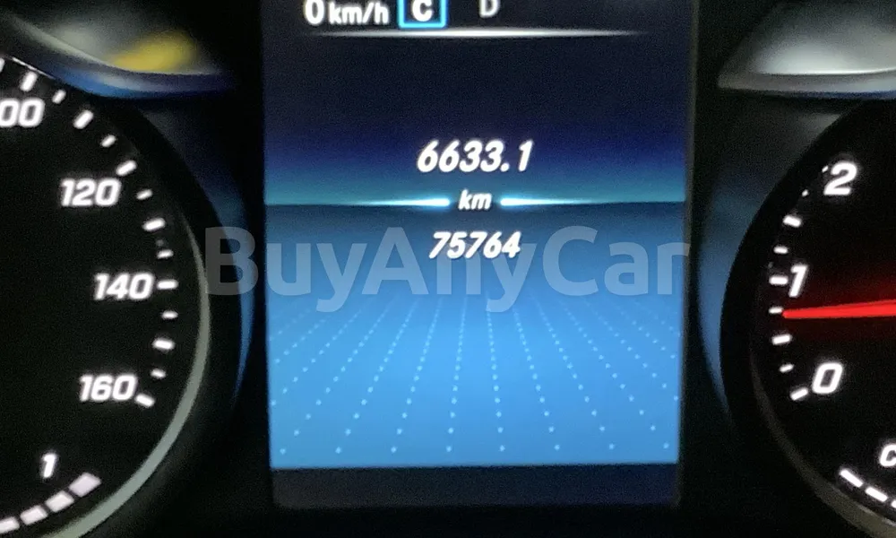 Vehicle photo 7