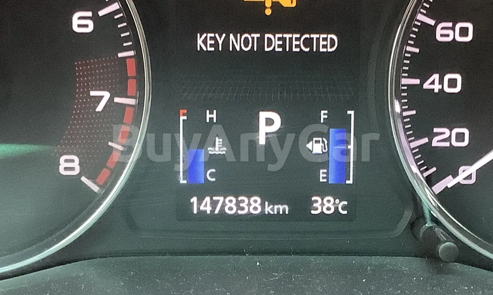 Vehicle photo 7