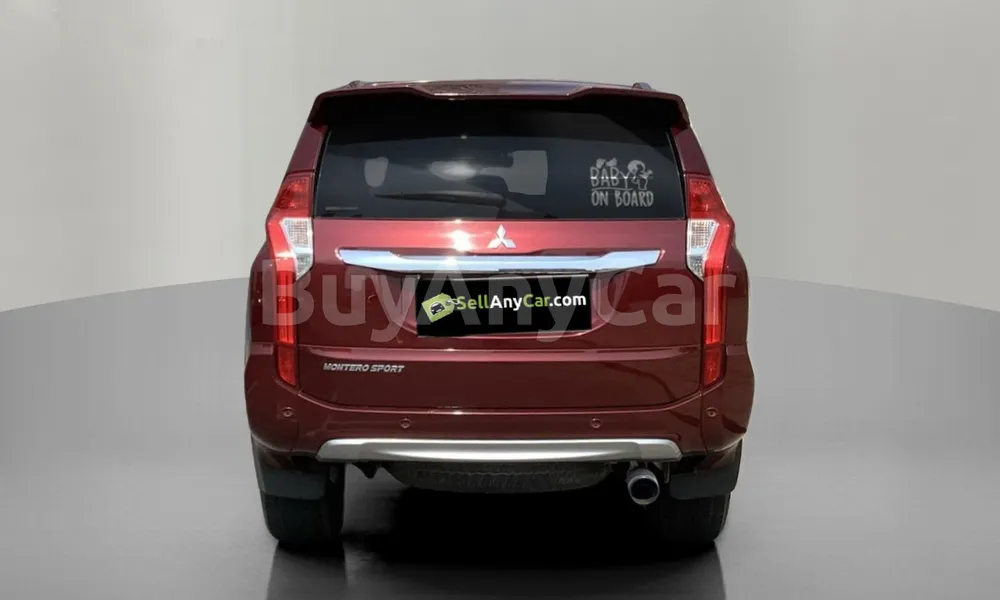 Vehicle photo 2