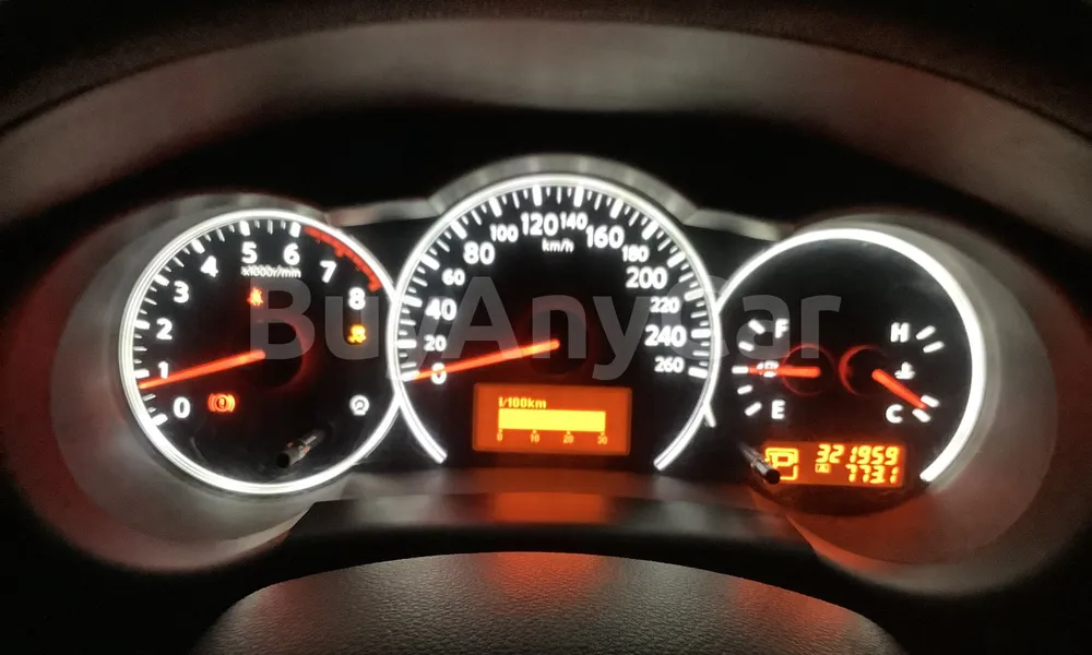 Vehicle photo 7