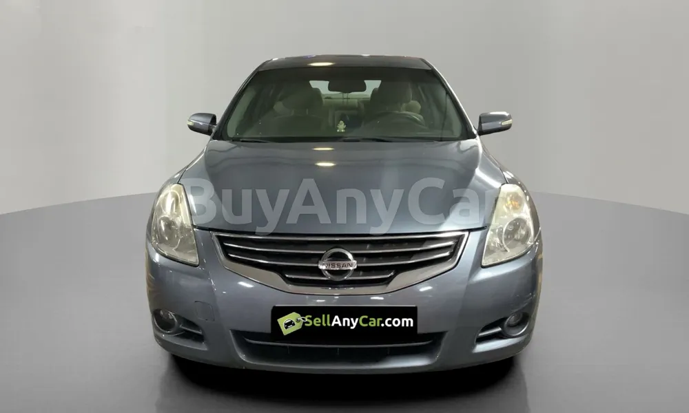 Vehicle photo 1
