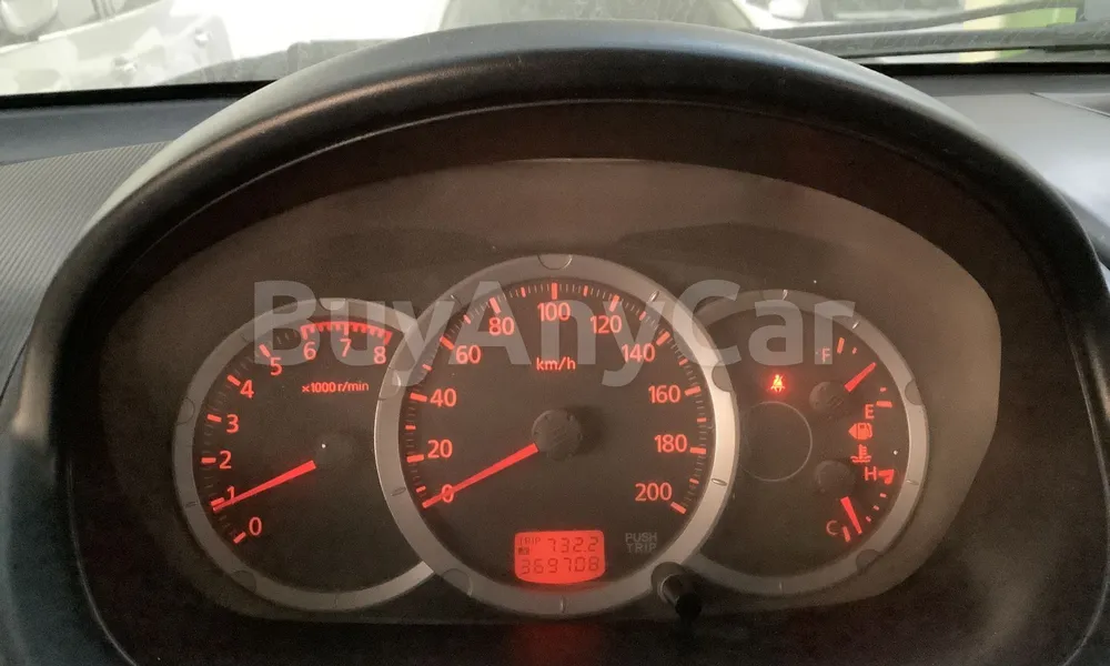 Vehicle photo 7