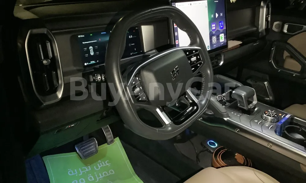 Vehicle photo 8