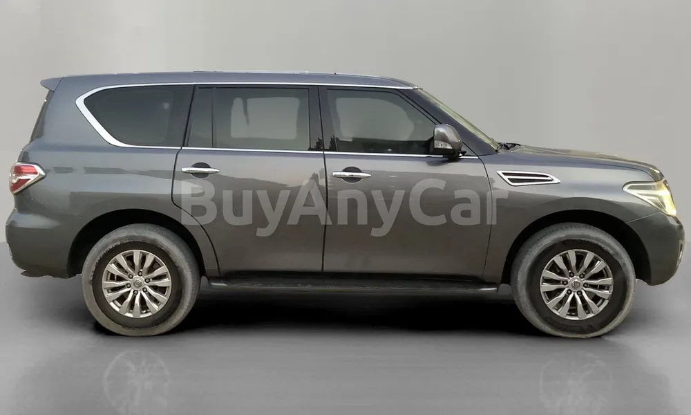 Vehicle photo 3