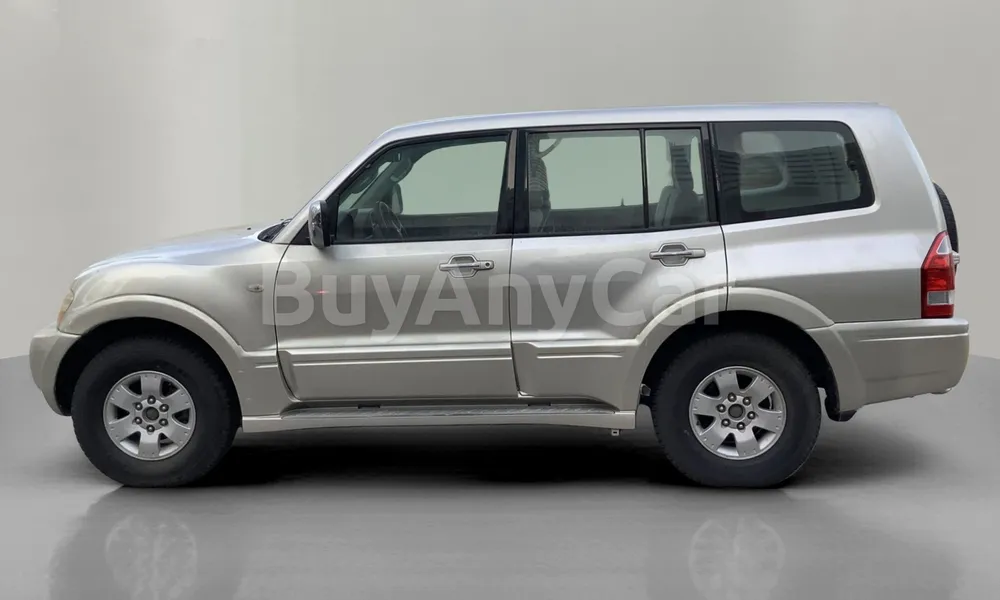 Vehicle photo 3