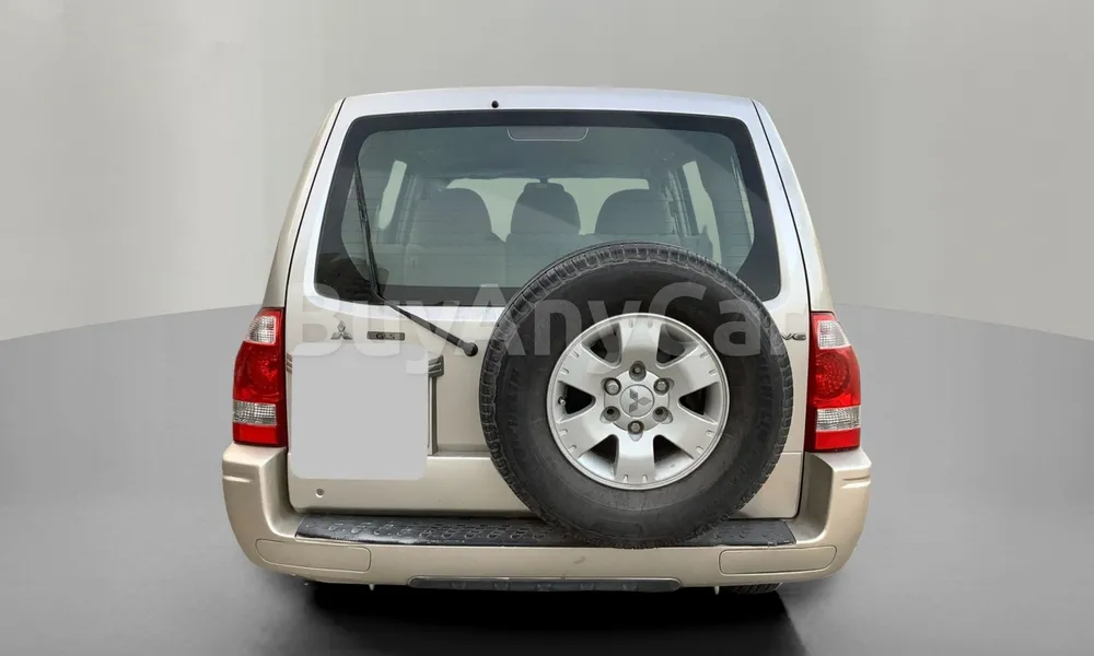 Vehicle photo 2