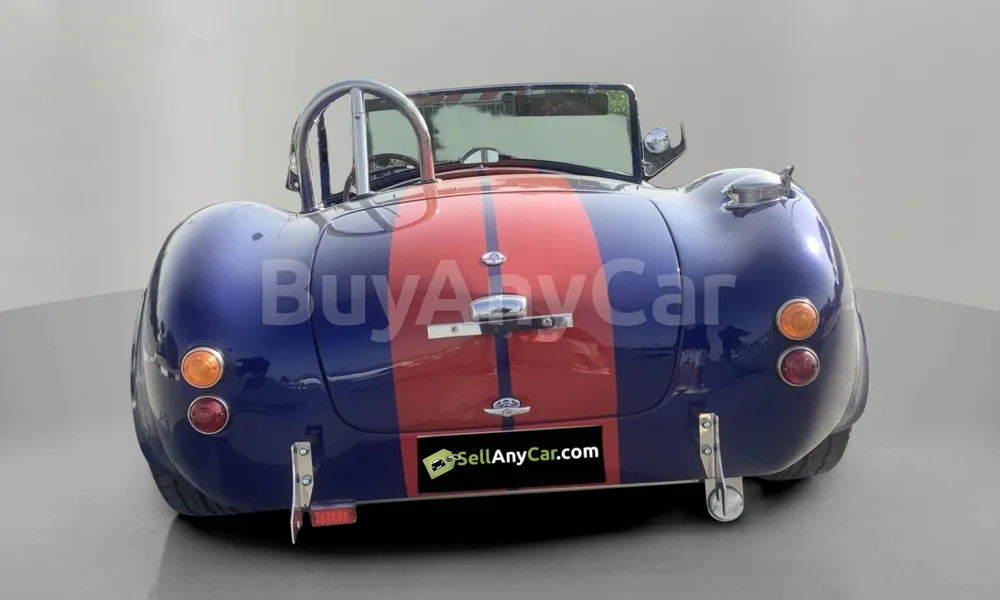 Vehicle photo 2