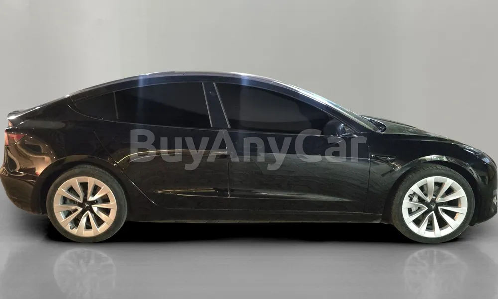 Vehicle photo 3