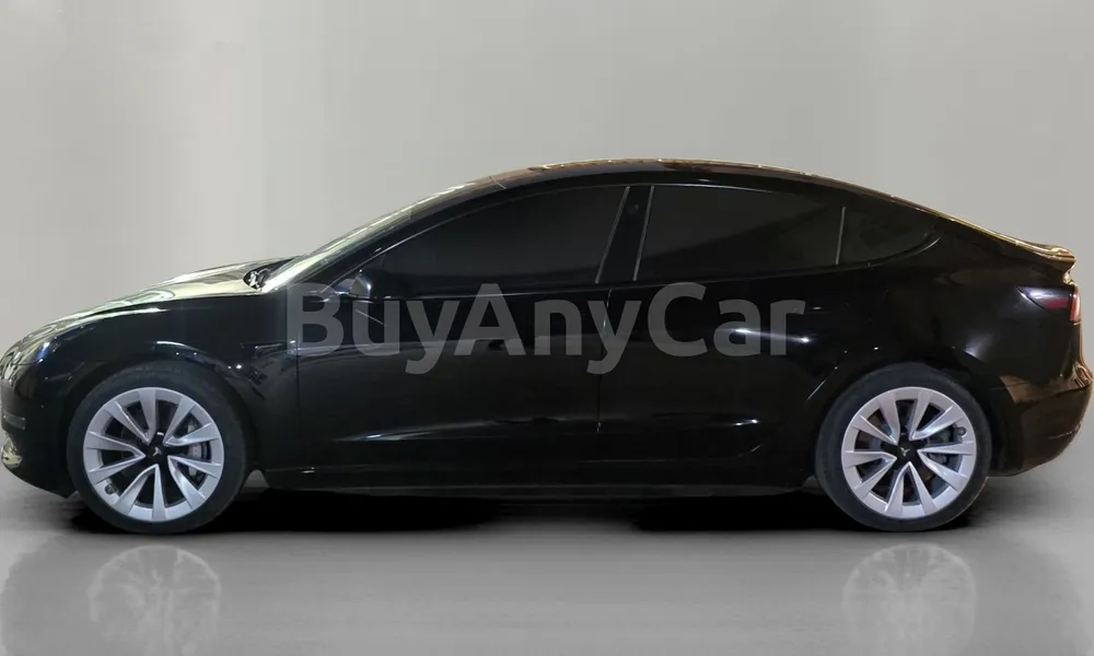 Vehicle photo 4