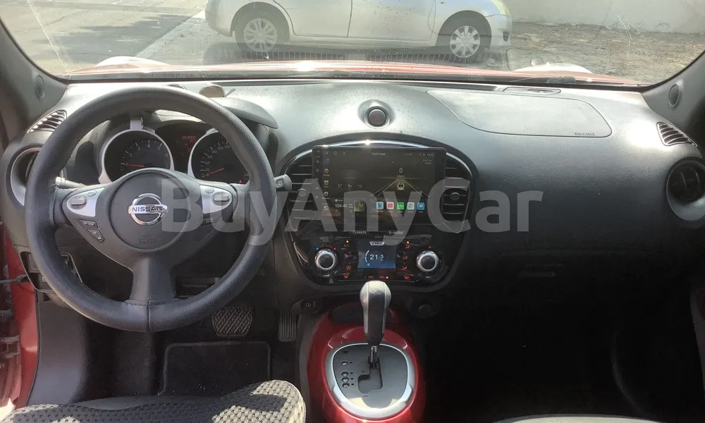 Vehicle photo 8