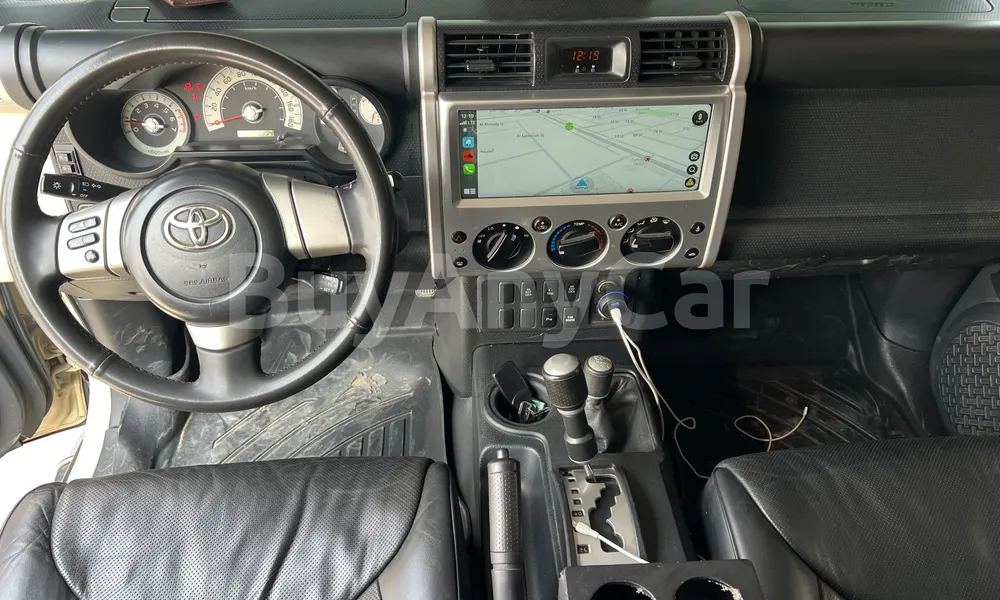 Vehicle photo 8