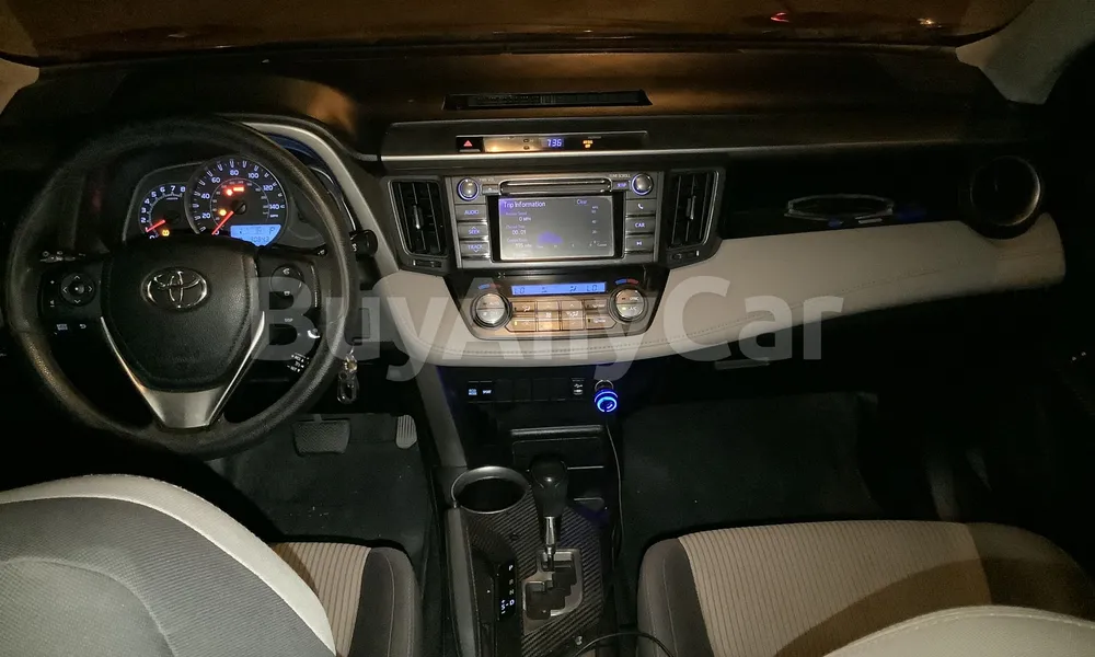 Vehicle photo 8