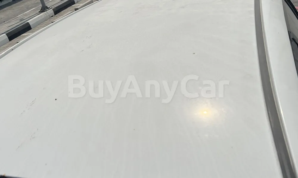 Vehicle photo 5