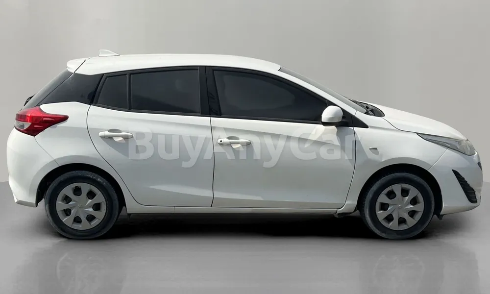 Vehicle photo 3