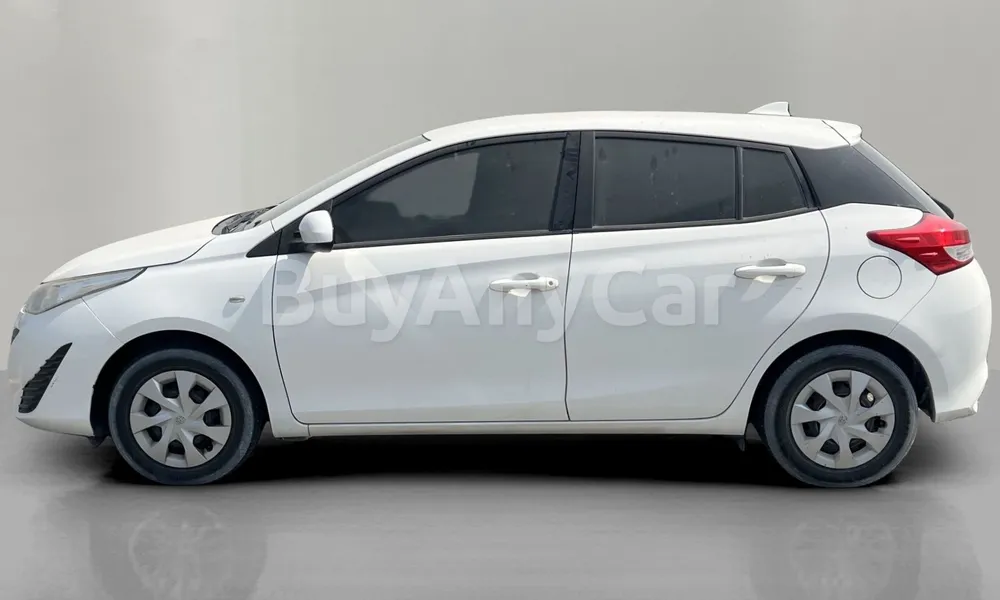 Vehicle photo 4