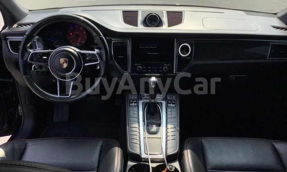Vehicle photo 8