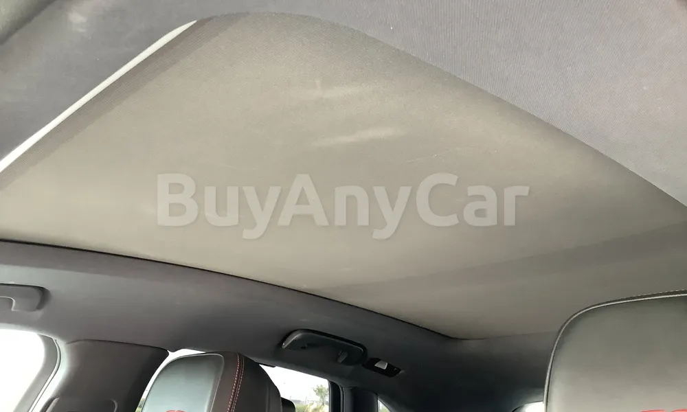Vehicle photo 10