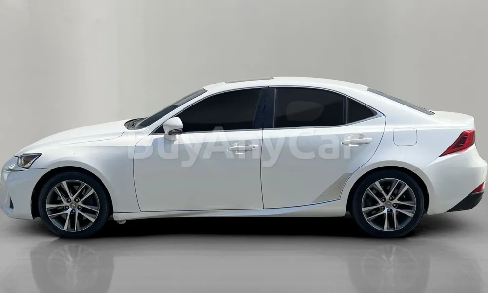 Vehicle photo 4