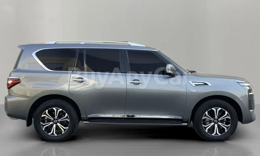 Vehicle photo 3
