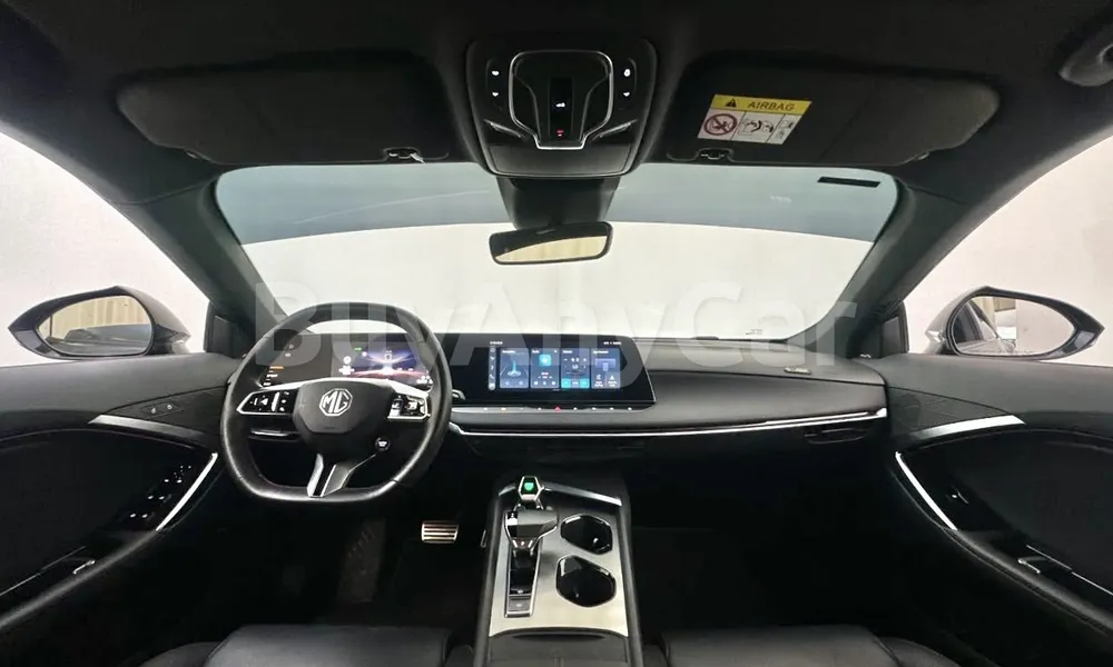 Vehicle photo 5