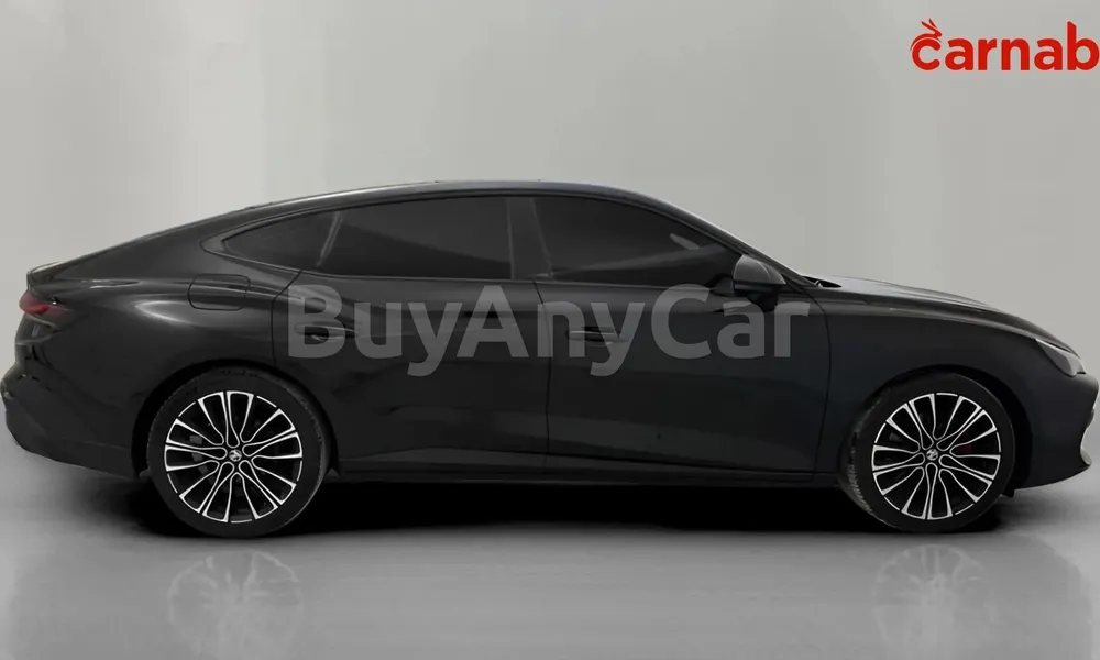Vehicle photo 4