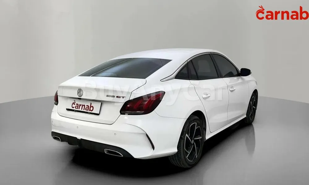 Vehicle photo 8
