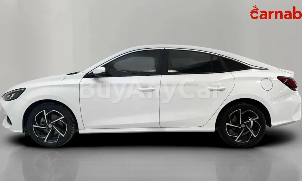 Vehicle photo 4