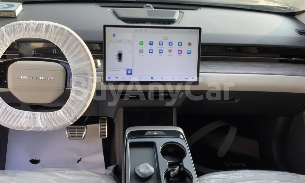 Vehicle photo 7