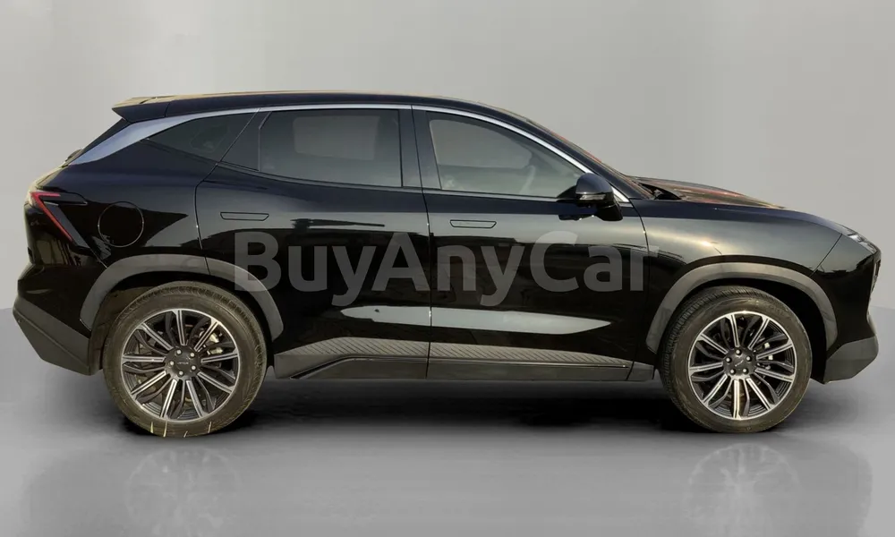 Vehicle photo 3