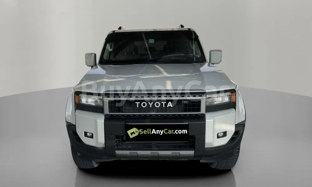 Vehicle photo 1