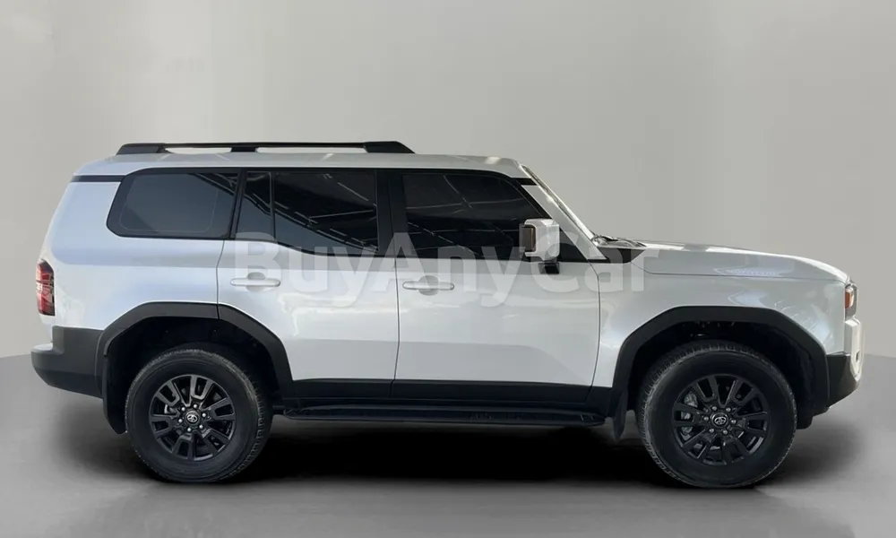 Vehicle photo 3