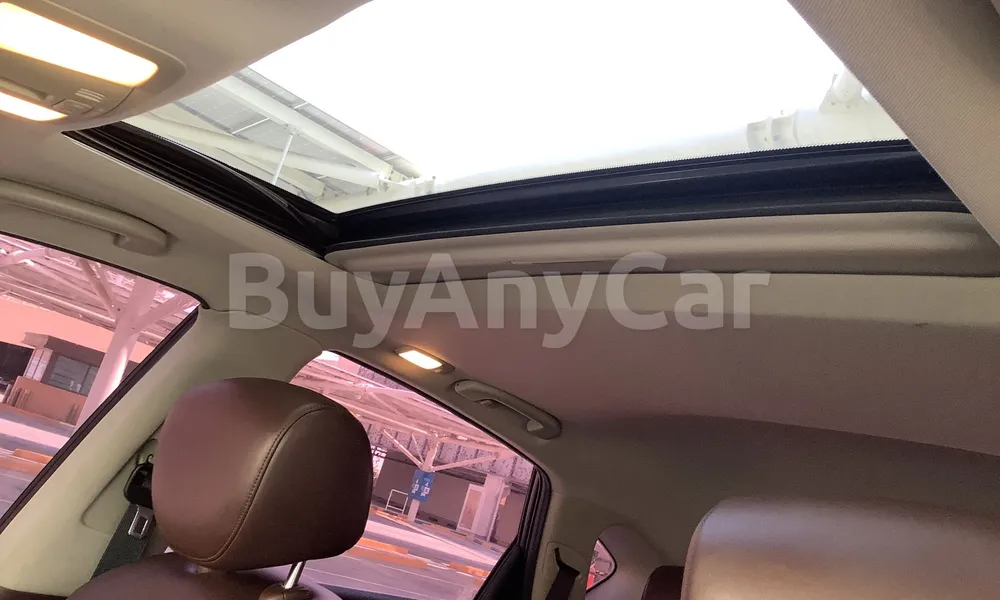 Vehicle photo 9