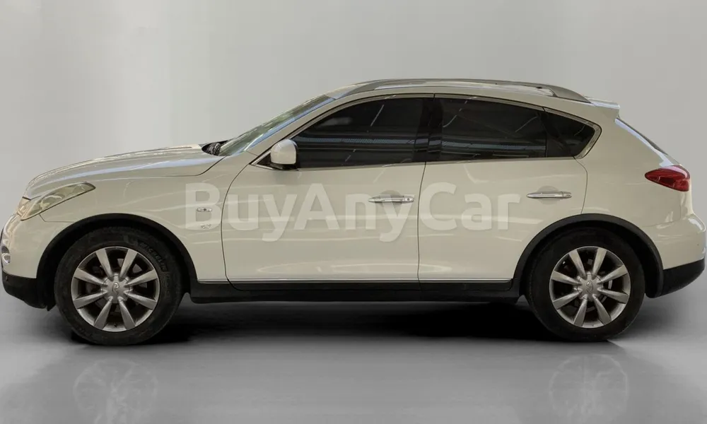 Vehicle photo 4