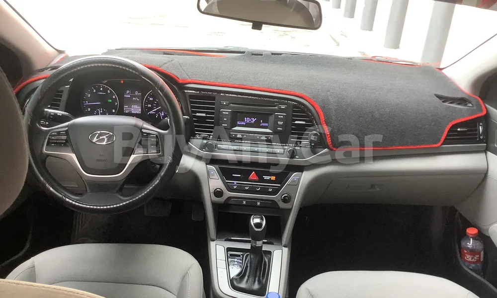 Vehicle photo 8