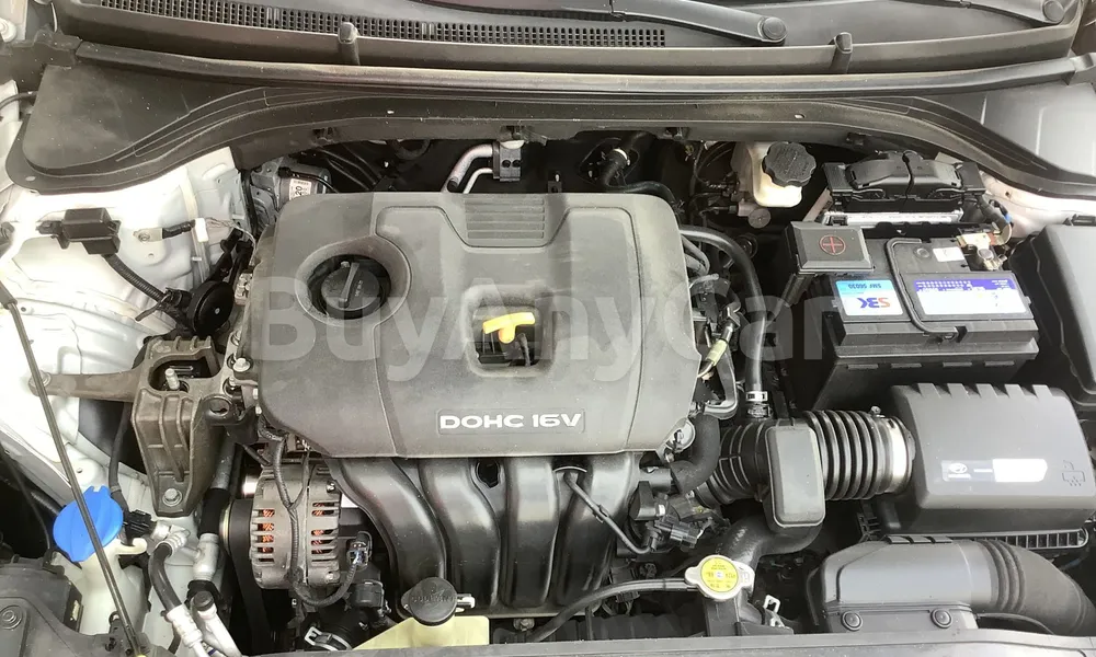 Vehicle photo 6