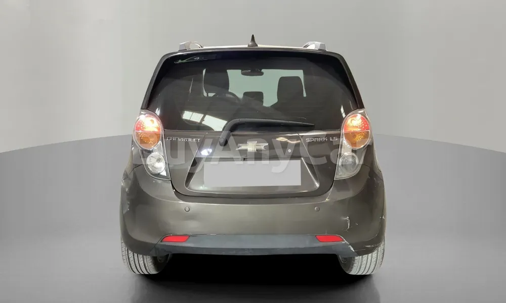 Vehicle photo 2