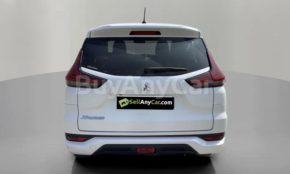 Vehicle photo 2
