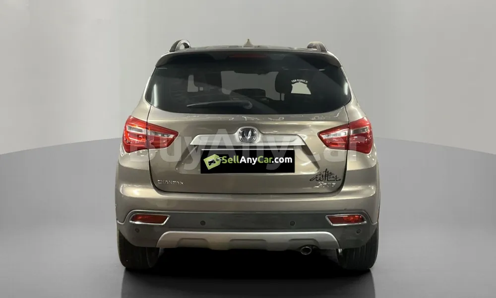 Vehicle photo 2